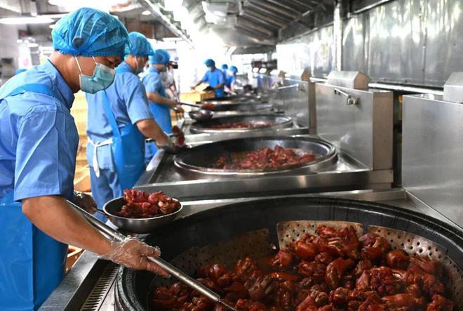 半岛体育一周政策动态|工信部:优化信息通信行业营商环境;央行等五部门:加强支持乡村全面振兴(图7) 半岛体育一周政策动态|工信部:优化信息通信行业营商环境;央行等五部门:加强支持乡村全面振兴(图7)