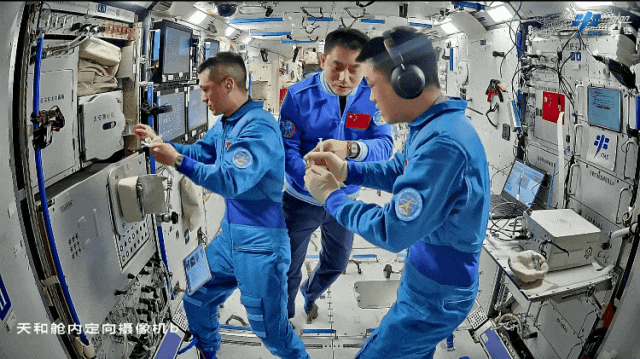 看图半岛体育说话你知道航天员在做什么吗?(下)(图6) 看图半岛体育说话你知道航天员在做什么吗?(下)(图6)